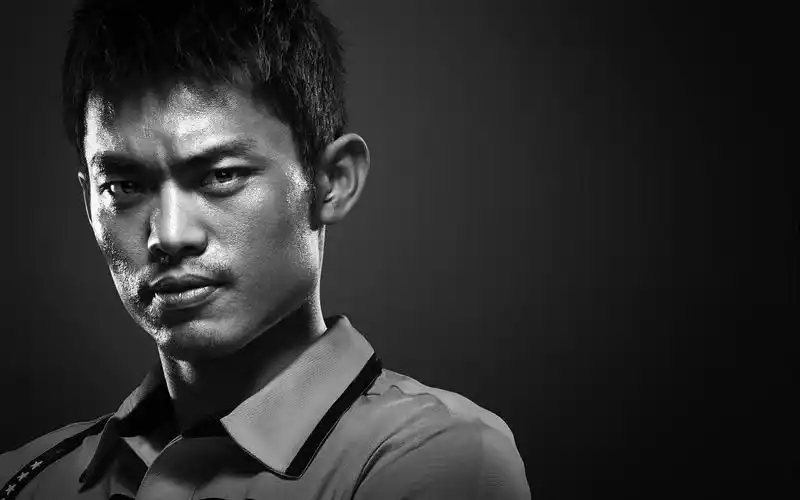 林丹黑白运动写真图片桌面壁纸