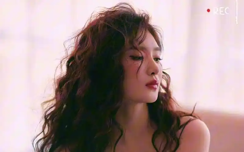 女明星 #江疏影