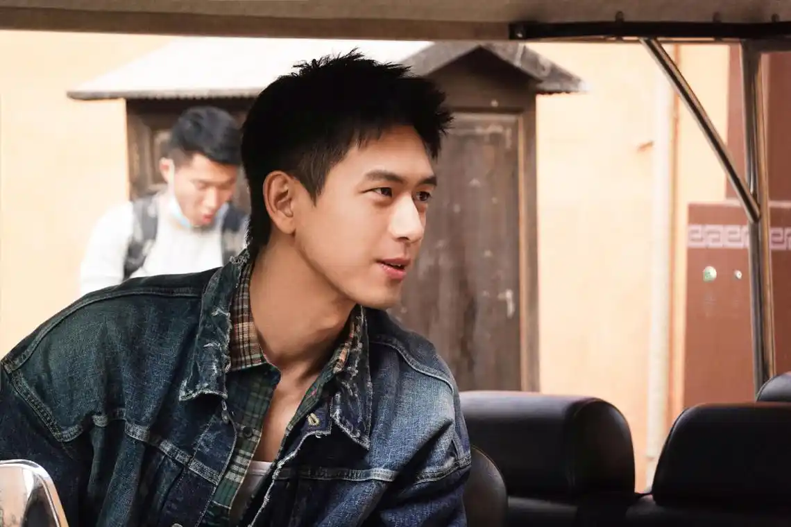 网评2023现偶陆剧「最佳男主人设」top3:李现 饰演《去有风的地方》谢