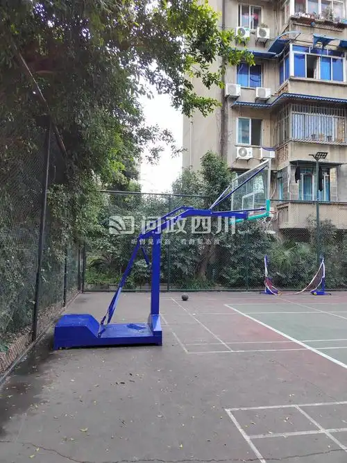 小区违规搭建篮球场,造成噪音扰民 - 青羊区 - 成都 -