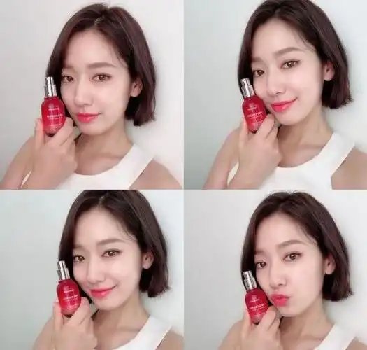 朴信惠超短发曝光空气刘海双手托腮逆龄有够萌