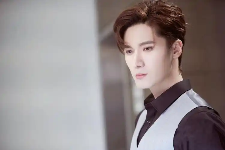 我是岁月你是星辰刘海宽挑战奇幻剧从蓝大哥到变异人