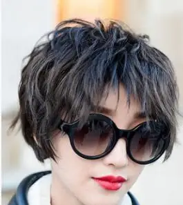 女生烟花锡纸烫短发发型图片(3)