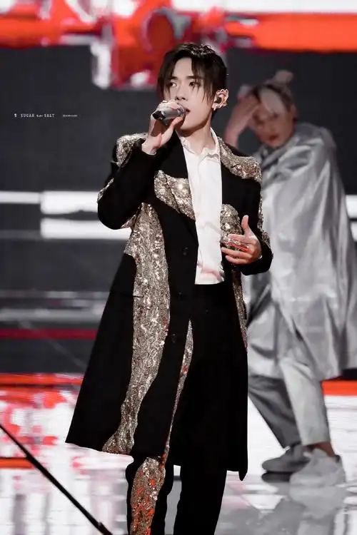 易烊千玺 天猫双十一晚会