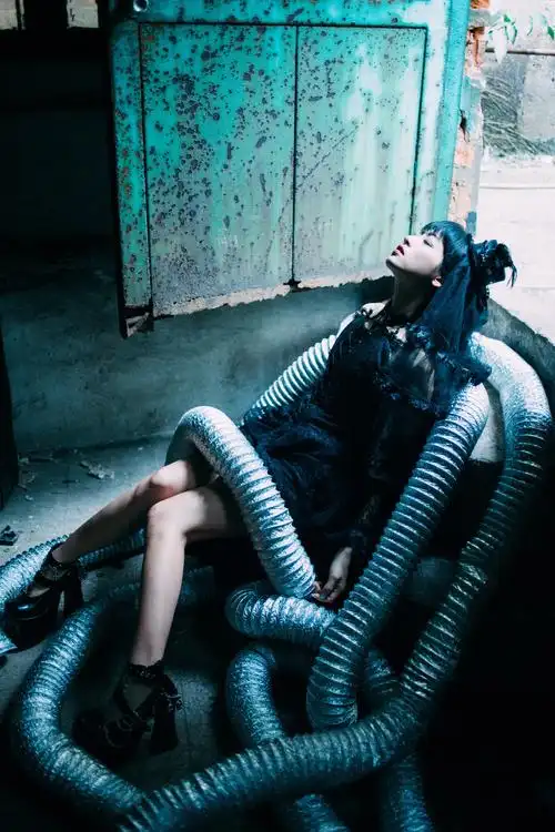 sing女团门面林津伊暗黑写真曝光鬼新娘魅惑惊艳