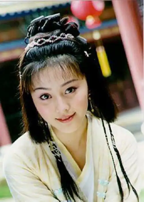 杏儿(范冰冰饰)《小李飞刀》