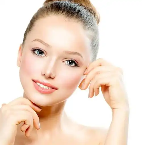 化妆已成为女孩子们日常的一种修饰方式,但对于那些面部存在瑕疵的人