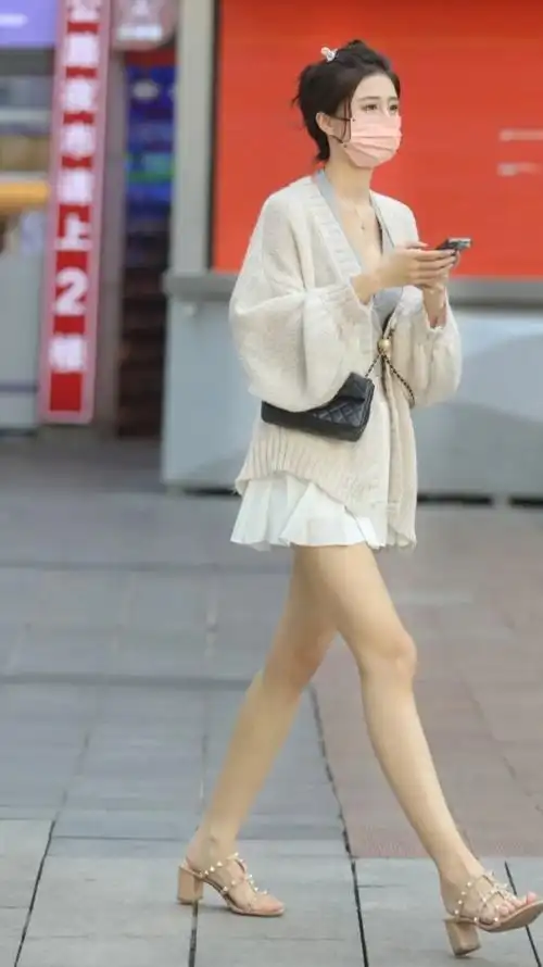 成都太古里街拍美女