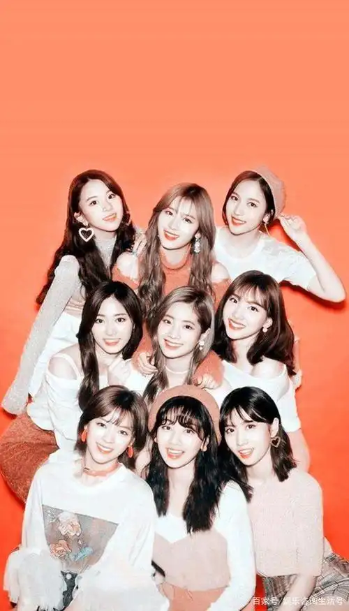 twice,韩国女子偶像组合,由中日韩三国成员组成,成员通过韩国三大公司