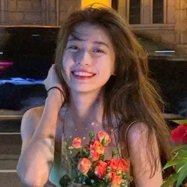 笑容杀手抖音超火女生头像甜美笑容阳光少女头像表情包