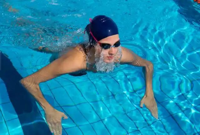 业余蛙泳速度对照表