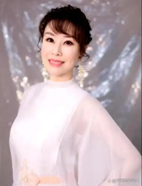 民歌女王祖海九登春晚舞台恋上大37岁上司今47岁仍孑然一身