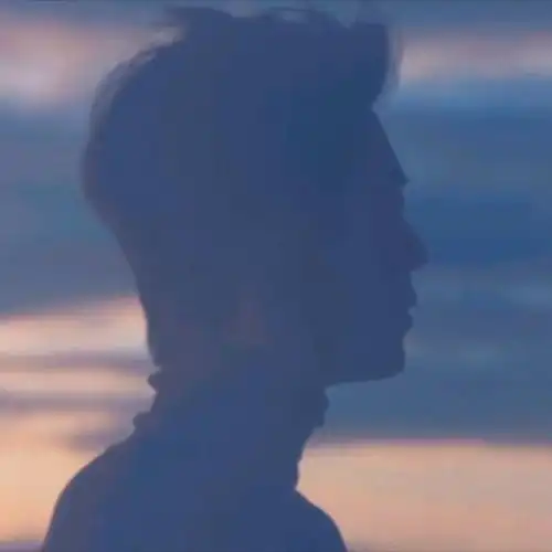 肖战qq微信头免费观看完整百度网盘1250p中英双语手机在线观看