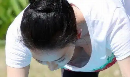 林志玲的走光瑜伽