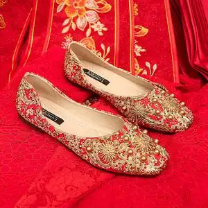 秀禾服婚鞋女中式婚礼鞋结婚新娘鞋红色防滑平底孕妇婚纱鞋秀禾鞋