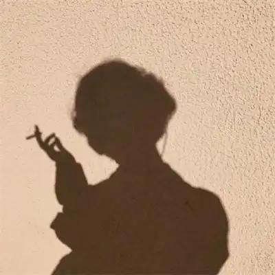 2020最新微信头像简约干净 好久没有抱到喜欢的人了