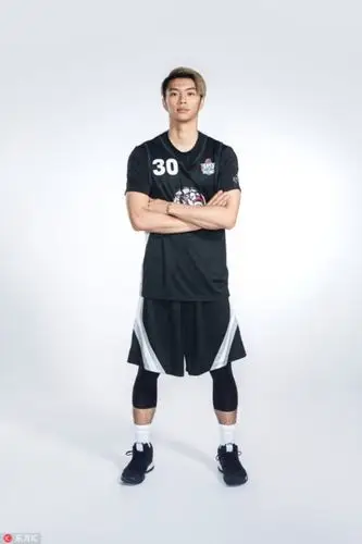 超级企鹅联盟黑暗骑士团队:道明寺联手技巧冠军