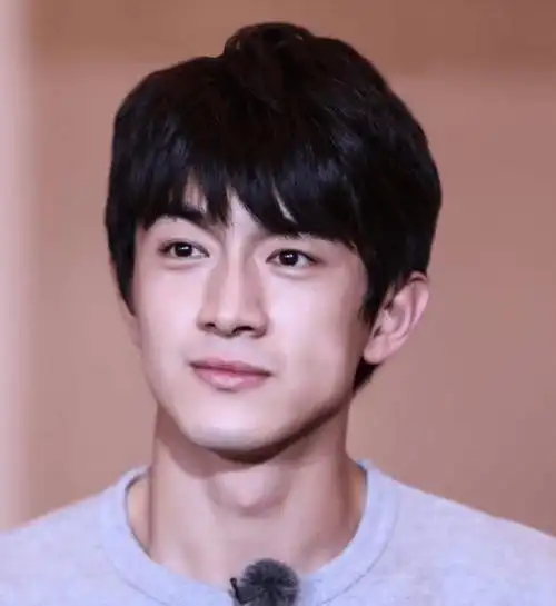 她是林更新最想挽回的一个前任,却在林更新开口前,和别人结了婚