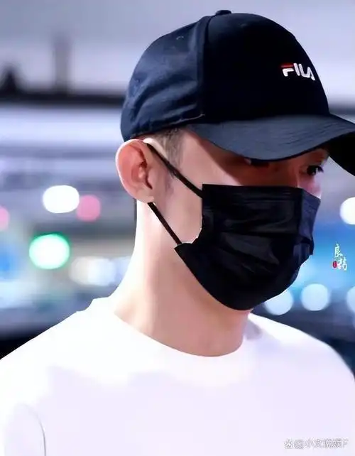 黄景瑜前妻发文怒怼!曝被威胁不能说离婚原因,不然就赔付2个亿