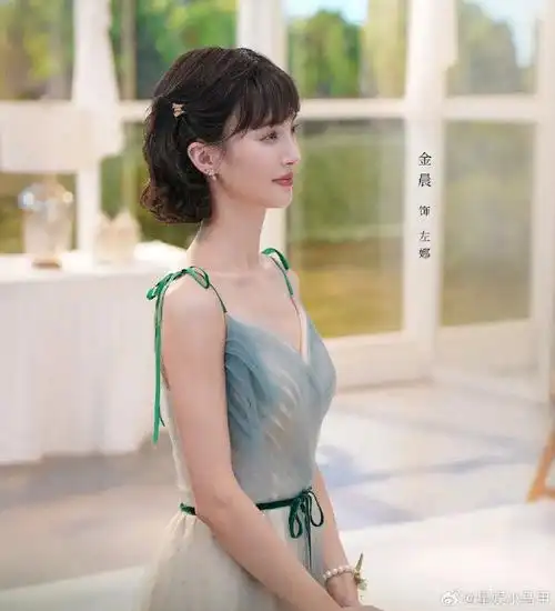 金晨体重不到100斤#真没想到金晨这么瘦居然还有肌肉,1米71的身高