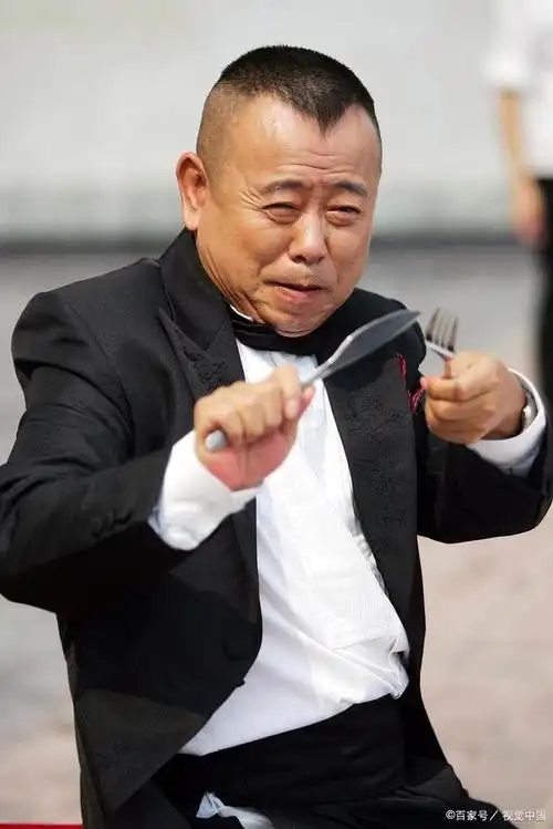 潘长江的堕落与代价:从春晚常客到人人喊打