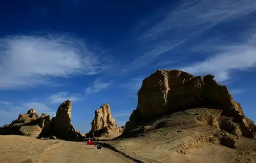 走进青海雅丹无人区俄博梁