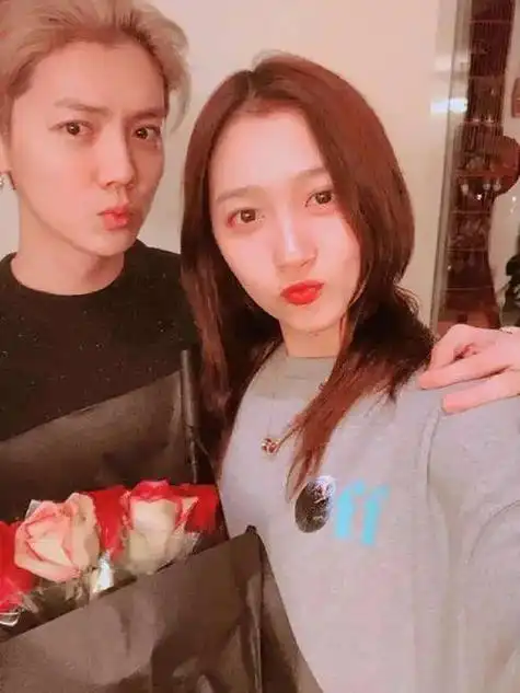 关晓彤与鹿晗:岁月见证的默契与相似