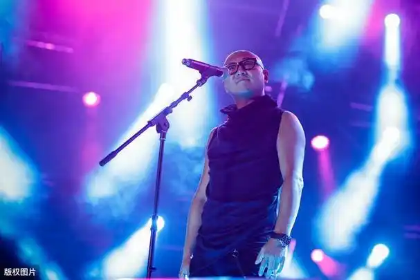 歌手周晓鸥个人资料