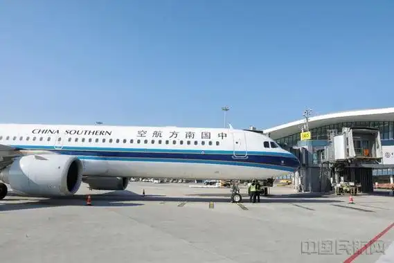 大兴机场正式试点启用可转换机位_新浪财经_新浪网