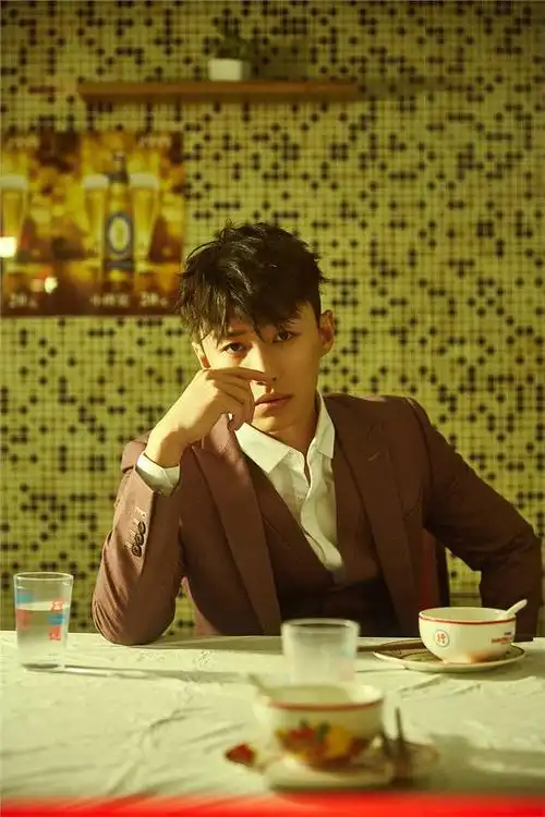 期待演员代旭,期待他在之后的电视剧《黑色灯塔》和《精英律师