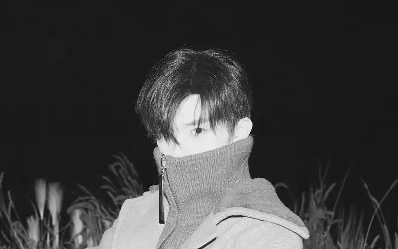 易烊千玺尼龙杂志写真高清壁纸