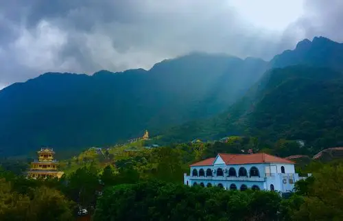 海丰莲花山温泉度假村