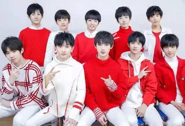 tf家族二代男团要出道了颜值媲美三小只有机会超越tfboys