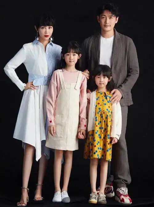 鲍蕾鲍莉鲍蕾鲍莉对比照