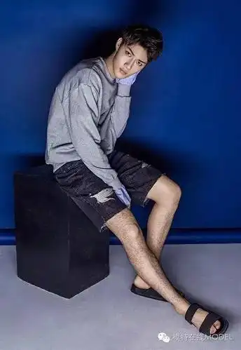 陈润华:谁说男模只是酷,看看这套表情包