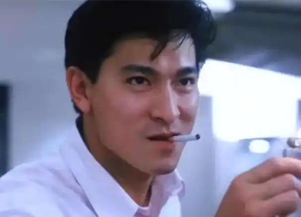 刘德华断崖式哀老白发苍苍皱纹明显网友泪目天王如今也老了