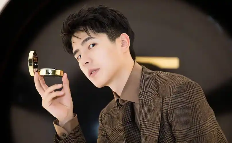 阳光男神刘昊然