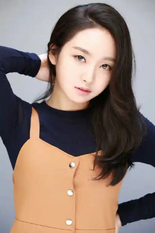 唱韩剧《鬼怪》ost stay with me 韩国女歌手punch有人知道她的更多