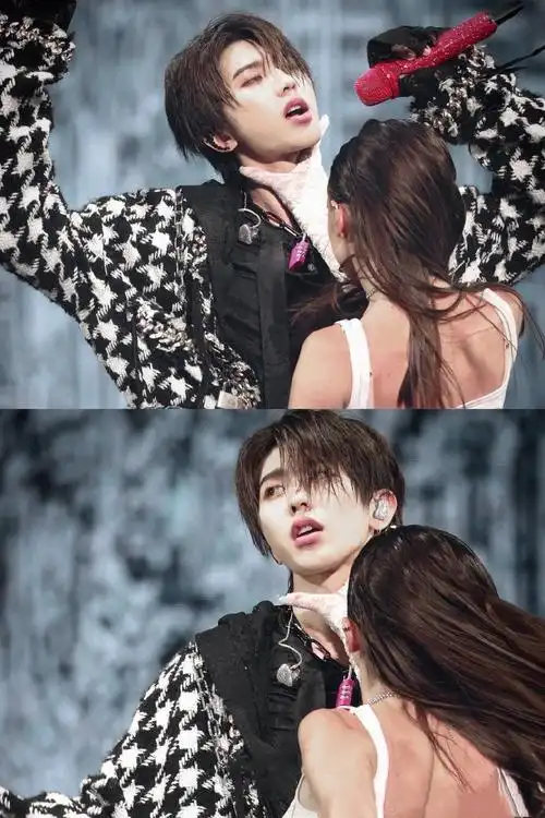 哭着看蔡徐坤借位吻!蔡徐坤舞台张力拉满太撩人