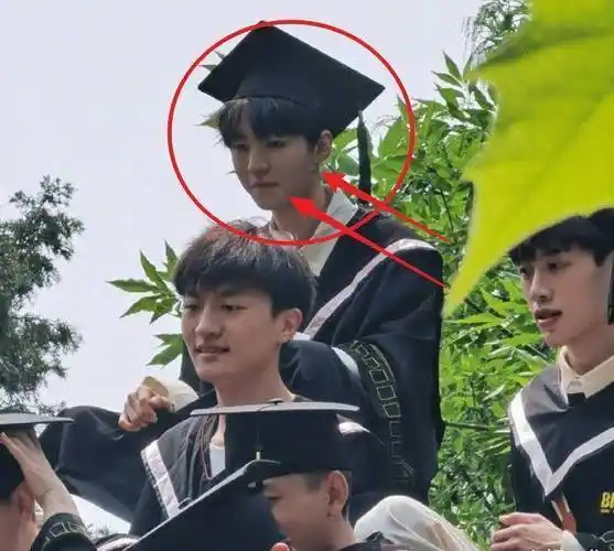 王俊凯真人长啥样?