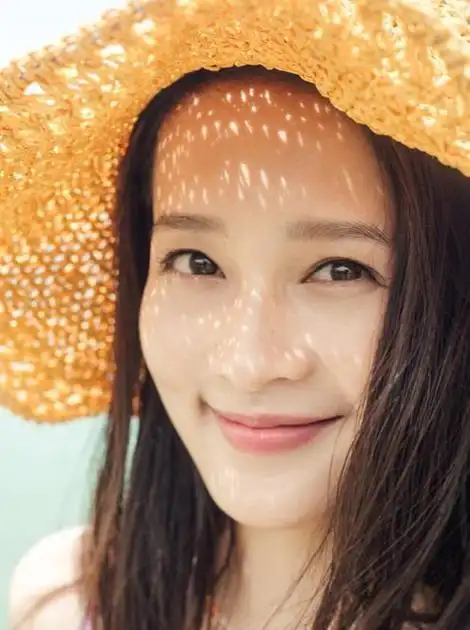 李沁:国家秘密栽培她9年,转身却踏进娱乐圈,背后原因令人感慨