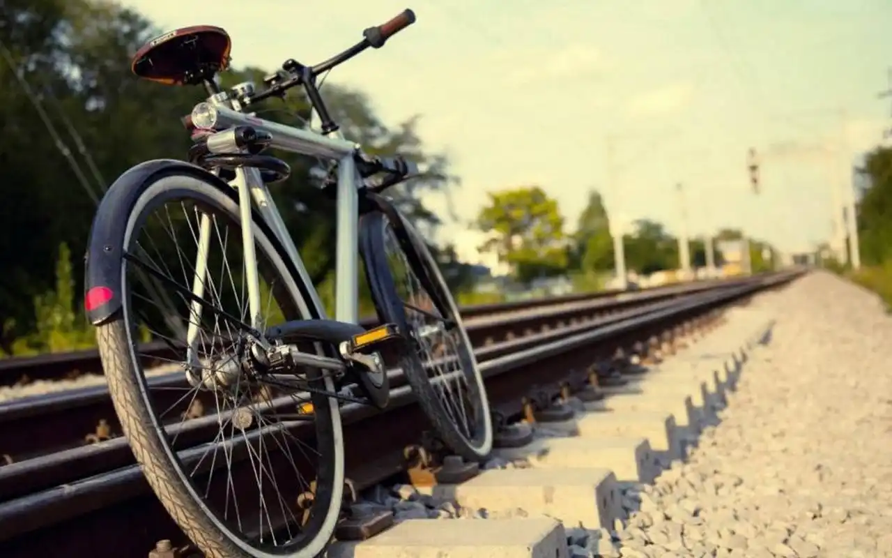 自行车怀旧复古风摄影高清壁纸