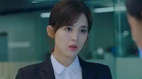 《风暴舞》周子萱搬进新办公室 子萱请假去拉奥