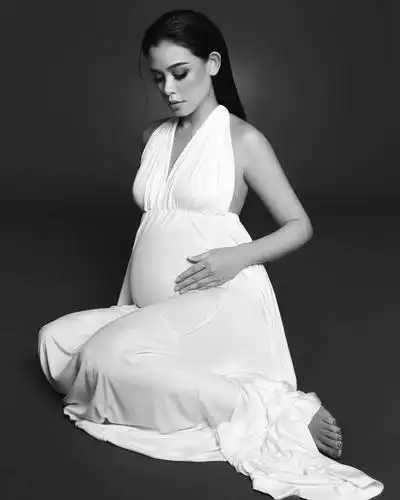 伟大的爱,圣神的美|盘点那些绝美的明星孕妈写真,致敬女性光辉