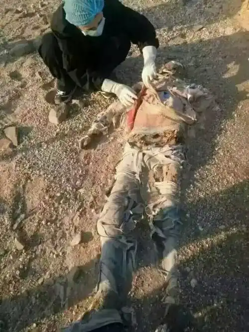 鄯善沙尔湖玛瑙滩现无名男性干尸