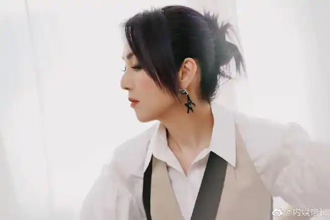 和歌迷之间是双向奔赴的感情#杨千嬅百人合唱花好月圆夜