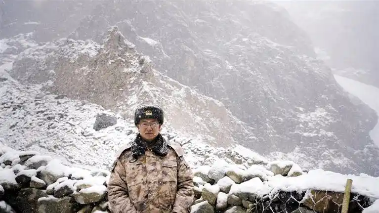 "卫国戍边英雄"陈红军:新时代军人的杰出代表