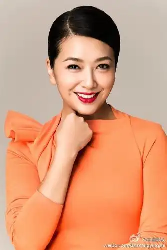 江珊,出生于江苏镇江,毕业于中央戏剧学院,中国内地女演员,歌手.