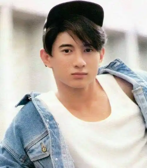 吴奇隆:苦恋蔡少芬,错爱马雅舒,挥手徐若瑄,终娶小16岁刘诗诗