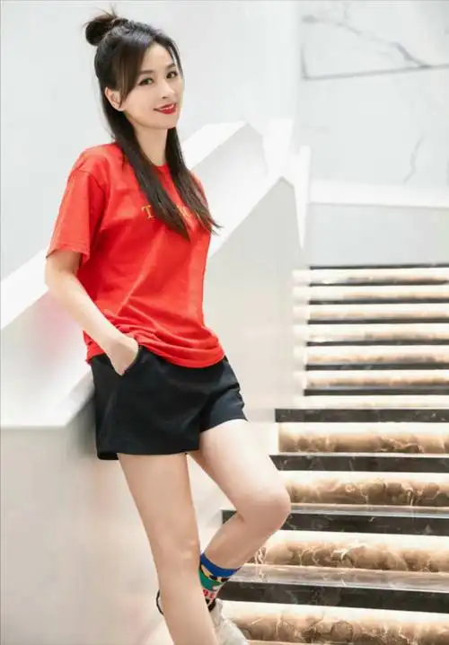 从贫困女孩到知名女星,张庭为何又走到今天这一步?